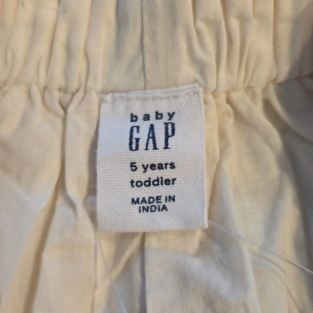 GAP- Blue and White Pleated Sundress with Flutter Sleeves. NWT! Size 5T!